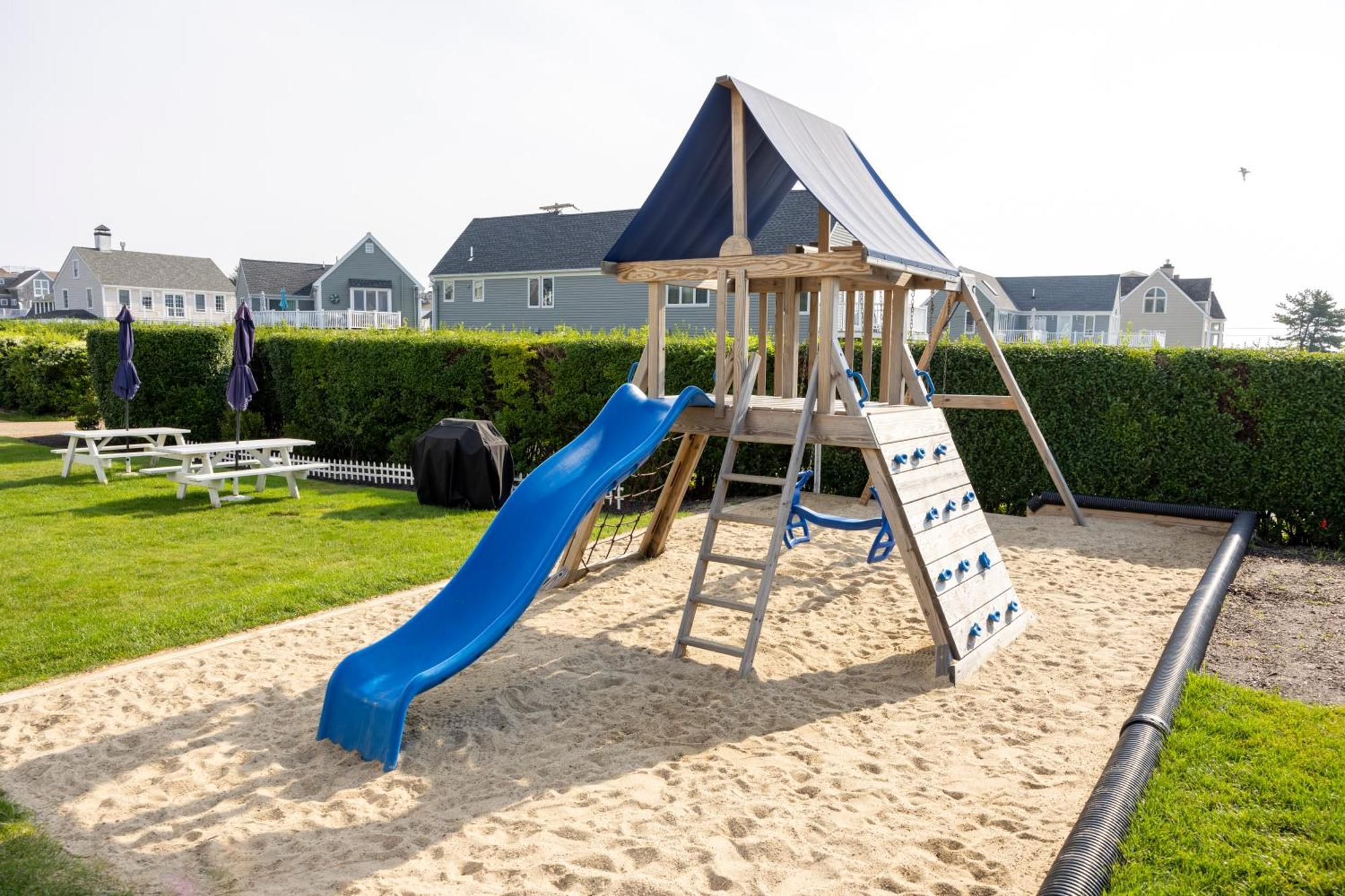 Beachside Village Resort Falmouth Exterior photo