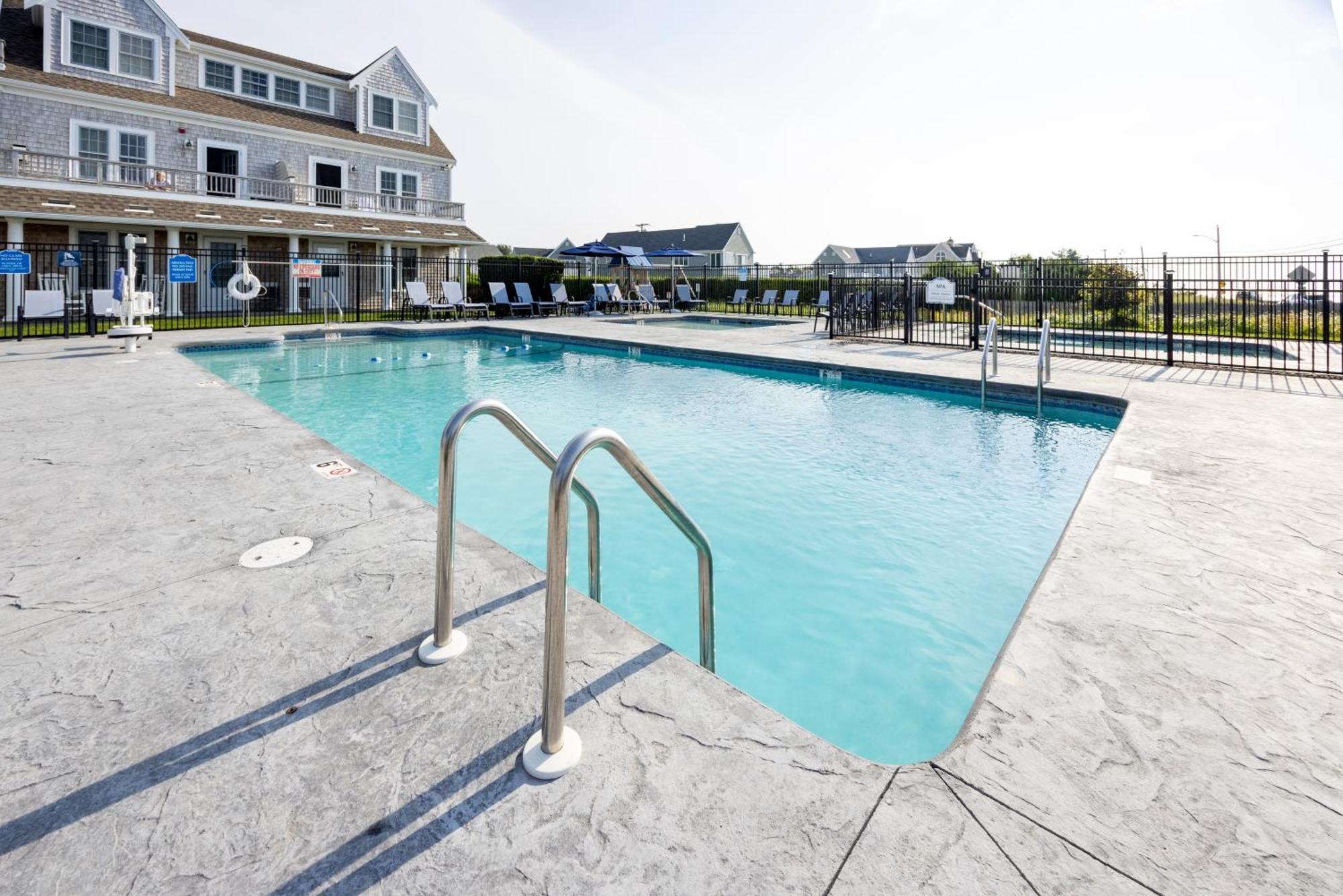 Beachside Village Resort Falmouth Exterior photo